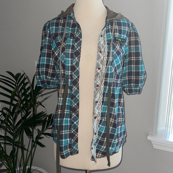 Free People Tops - Free people Hooded flannel short sleeve top sz 6
